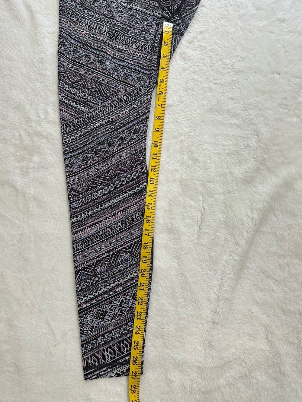 Lululemon Wunder Under High-Rise Tight 28" Tribal Pace White Black Size 12 - Picture 7 of 8